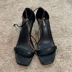 Black sandals/heels